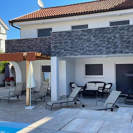 Villa Mira ***** Pinezići Εξωτερικό φωτογραφία