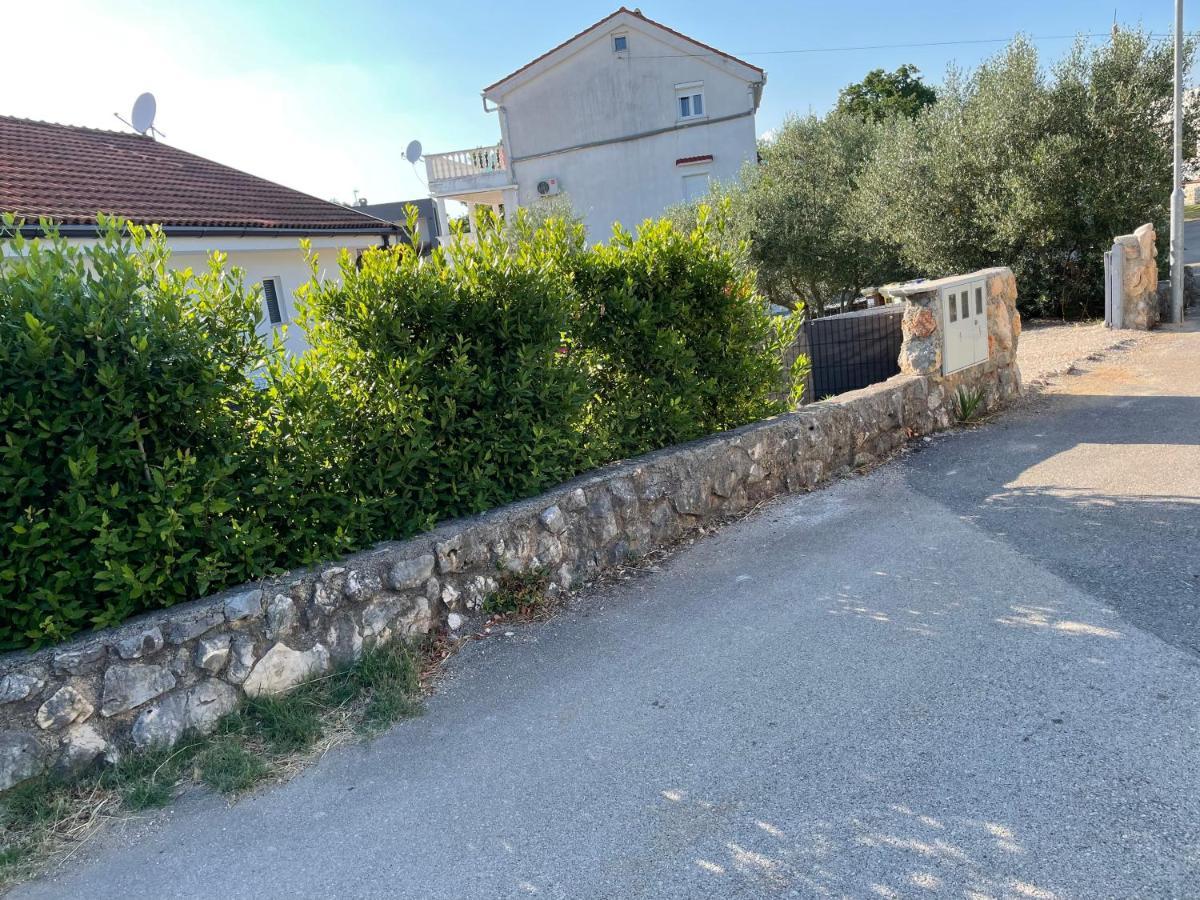 Villa Mira ***** Pinezići Εξωτερικό φωτογραφία