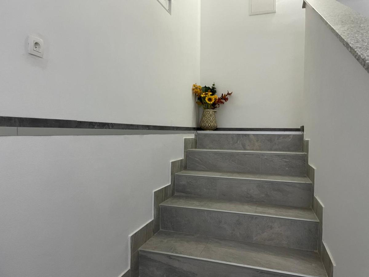 Villa Mira ***** Pinezići Εξωτερικό φωτογραφία