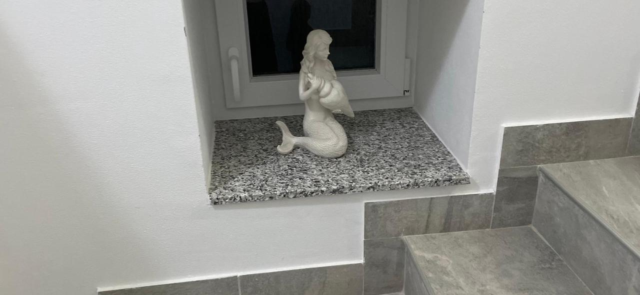 Villa Mira ***** Pinezići Εξωτερικό φωτογραφία