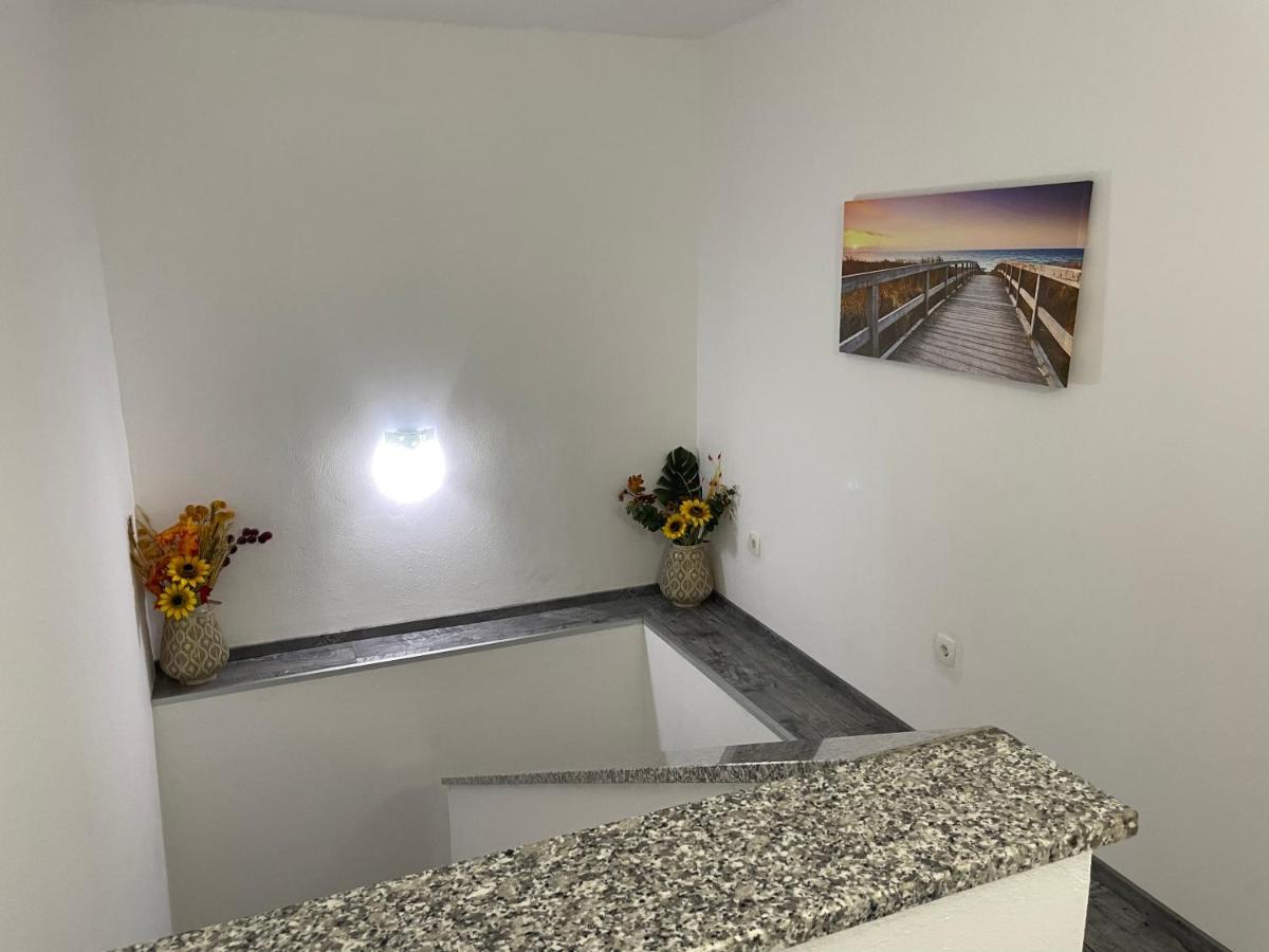 Villa Mira ***** Pinezići Εξωτερικό φωτογραφία