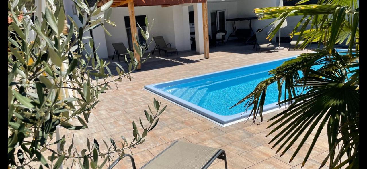 Villa Mira ***** Pinezići Εξωτερικό φωτογραφία