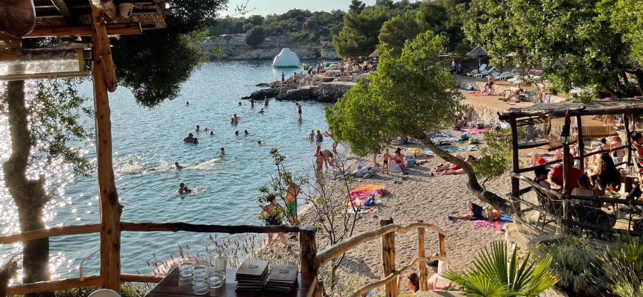 Villa Mira ***** Pinezići Εξωτερικό φωτογραφία